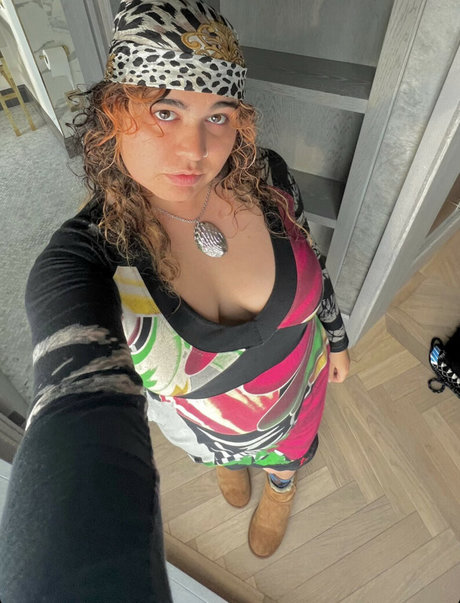 hairy lesbian onlyfans pretty pic