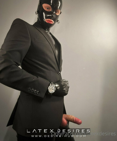 latexdesires erotic star photo