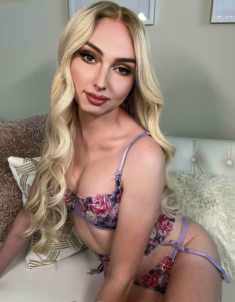 blonde hot wife onlyfans porn image