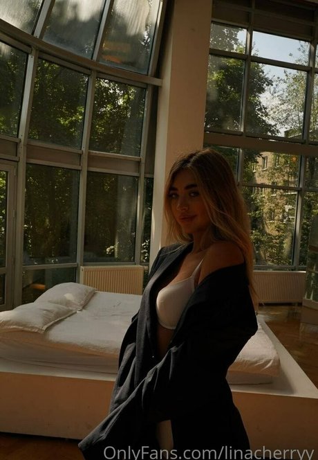 linacherryy hd pornstar images