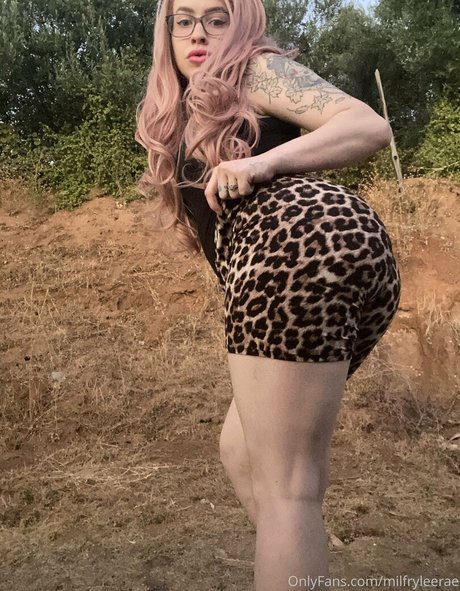 milfryleerae porn model img