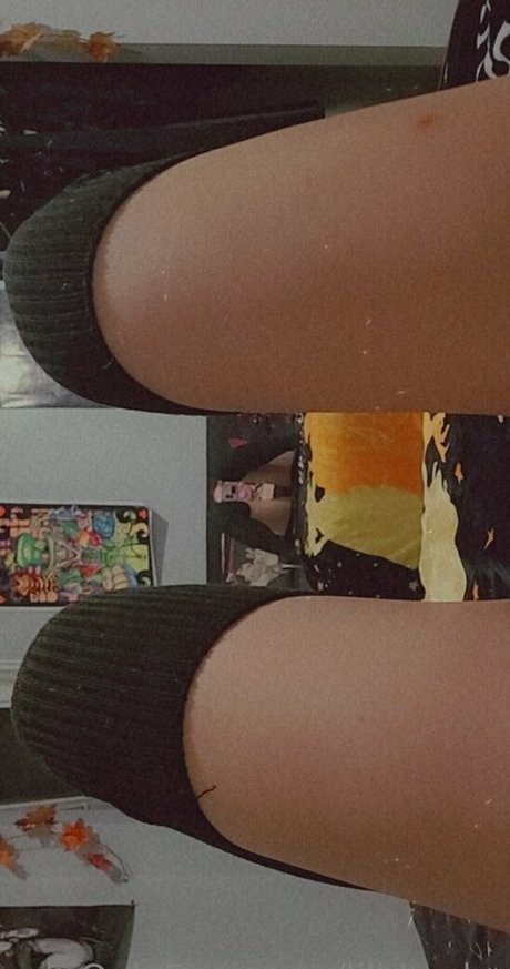 lilbbysky model hd pics