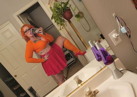 cum on glasses onlyfans free nude images