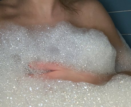 rileynate model adult pics