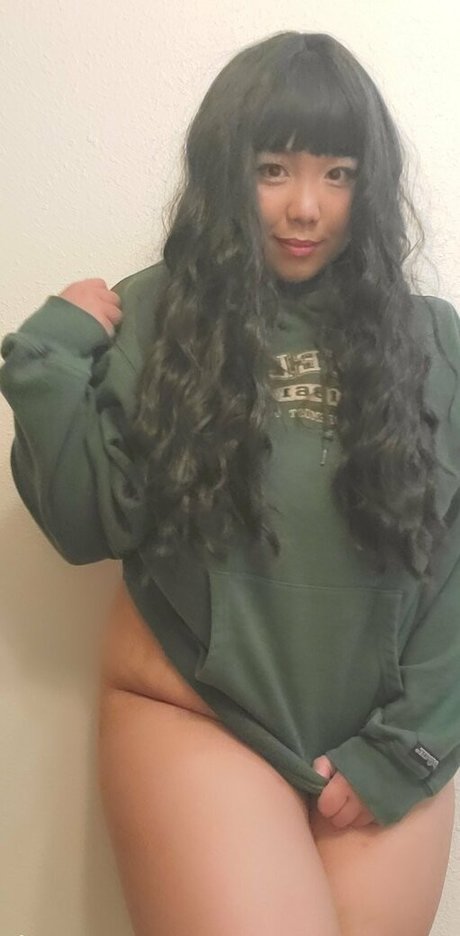 lalaaay nude star pics