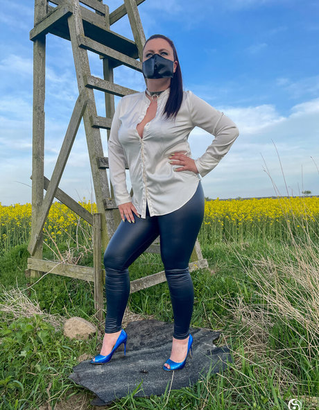 ying yang 2019 model free pictures