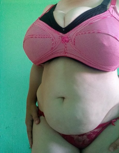 Nona Sokolova model sexy images