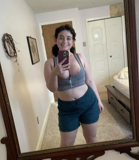 secretnymphomaniac nude actress photos