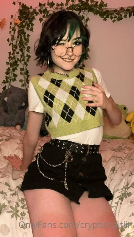 cryptidcaitlin nude star img