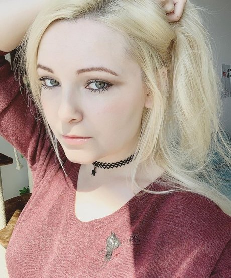 Nyxii sexy star photos