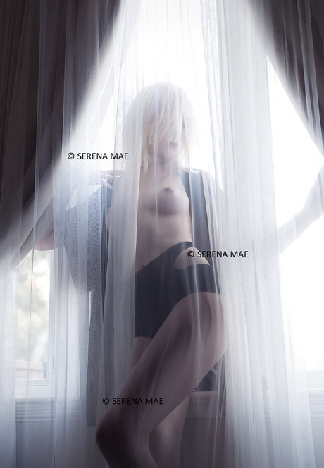 Nyxii art actress photo