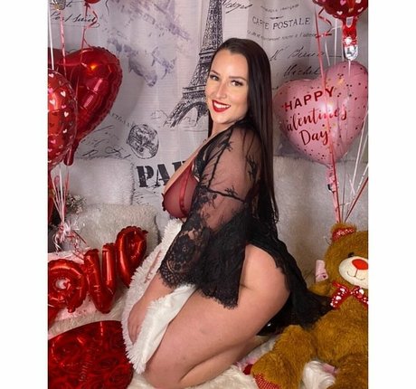 Lizzy Maguire pornstar adult picture