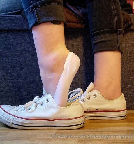 sweatygamingfeet model pornographic gallery