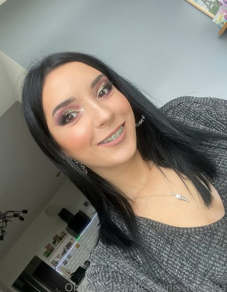 exciting angela hd pornstar img