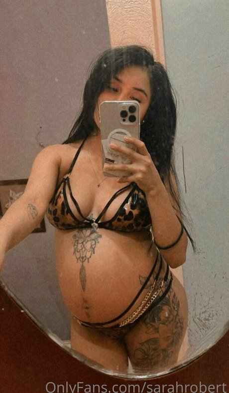 sarahrobert naked star pictures