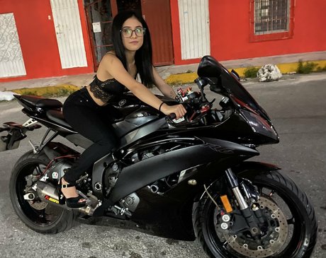 sarahrobert star exclusive images