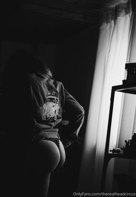 Therealheadcircus sexy pornstar image