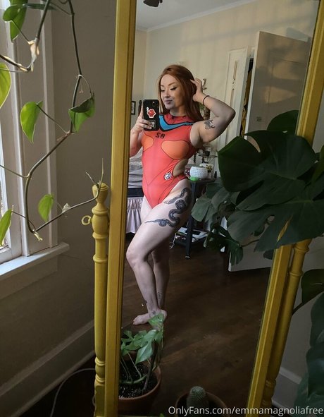 gingertwinsisters pretty model image