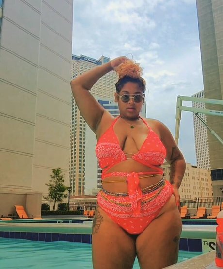 TheeChinaWhite pretty model photos