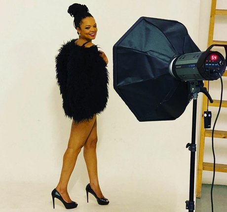 Lukwesa Burak naked star pic