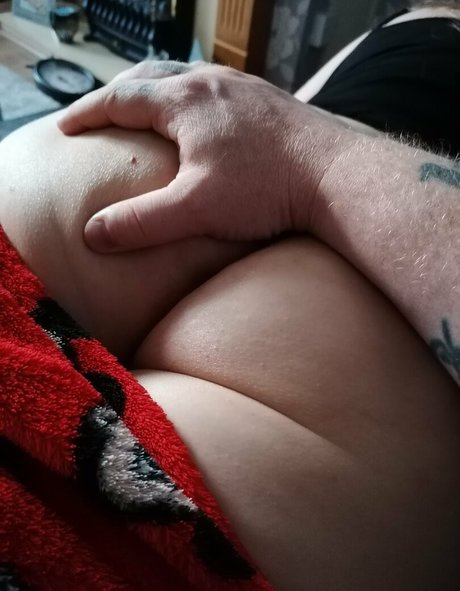 dirtycougar model naked pic