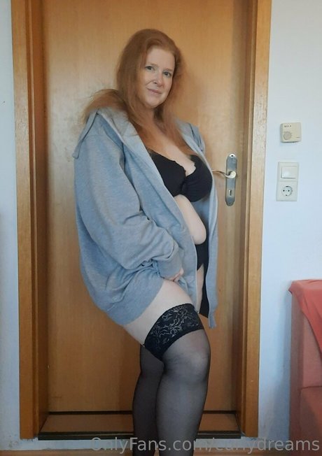 curlydreams pornstar archive