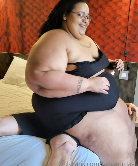 fatsaturdays naked pornstar picture