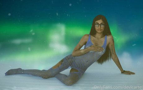 Devicartel sexy star img