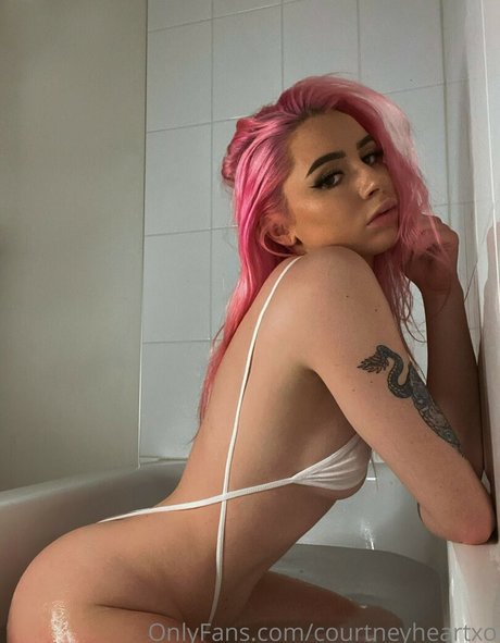 courtneyheartxo top pornstar photo