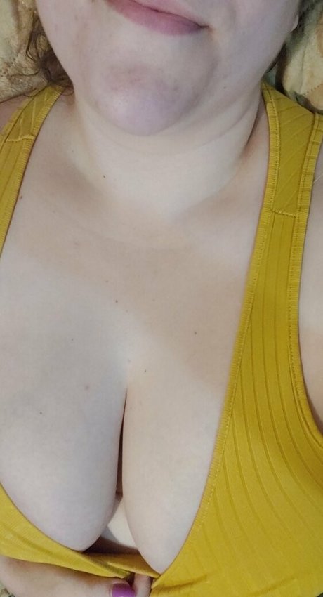 roguemelons naked model pic