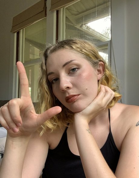 spoilmissb model perfect img