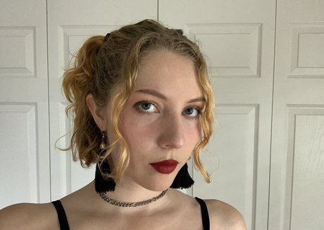 spoilmissb erotic star gallery