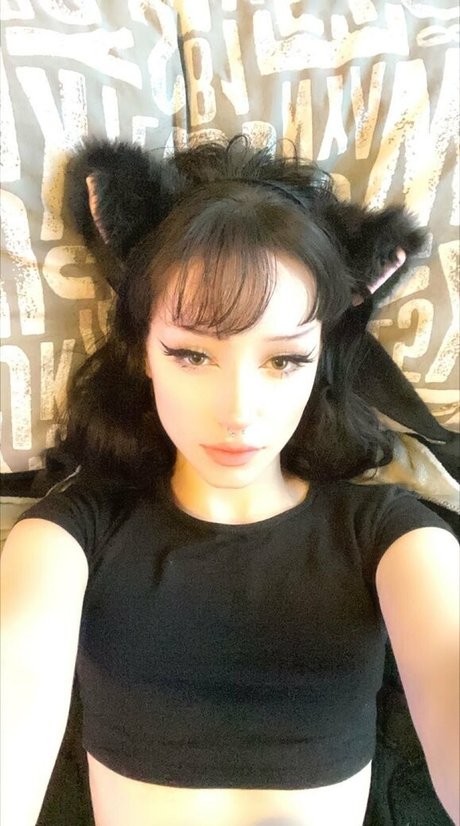 sweet little hunni naked model galleries