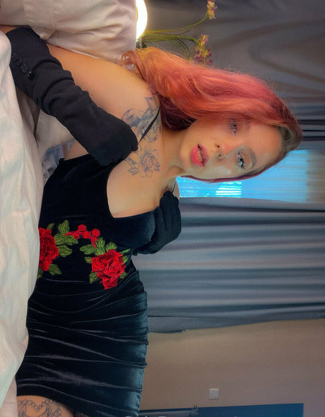 nasty aazy star hot photo