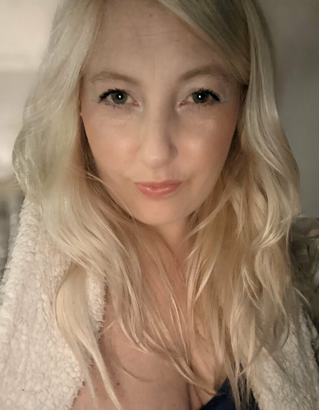 lizzyminx star pornographic galleries