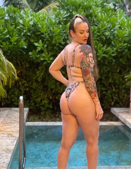 Allysin Kay nudes model images