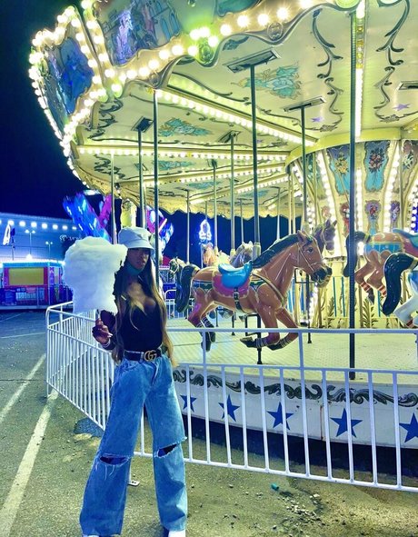 victoriacarolino Profile pic