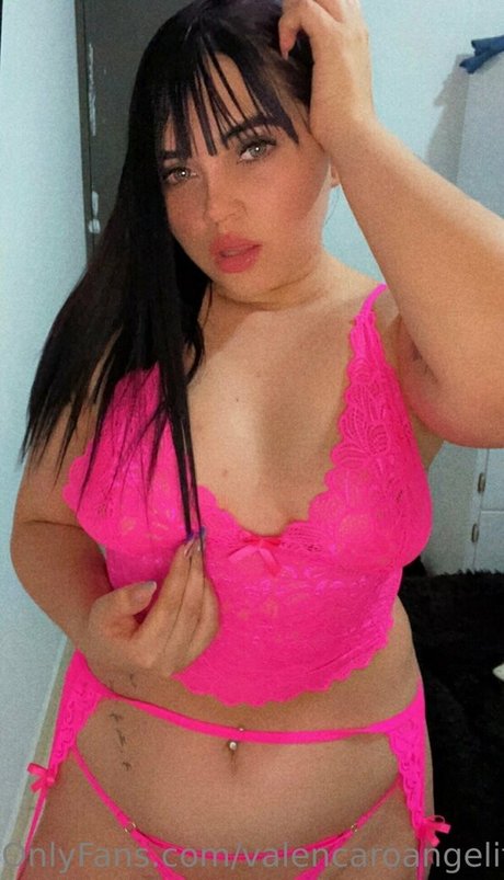 valencaroangelita sexy pornstar image
