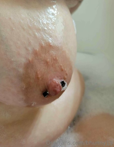 bhunny19 xxx pornstar pics