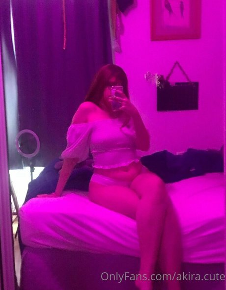 akira cute pornographic model pic