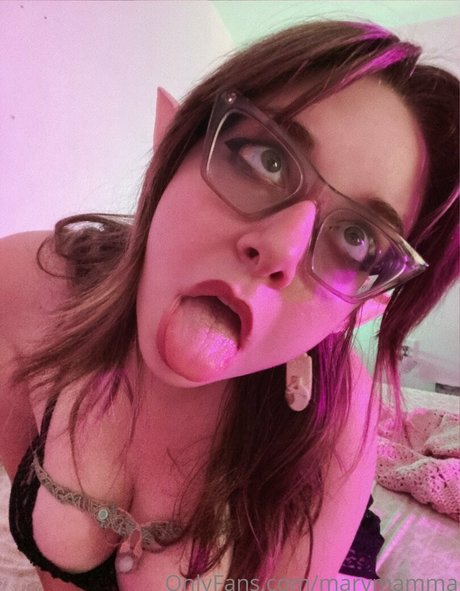 marvmamma beautiful actress picture