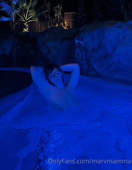 tiny onlyfans xxx images