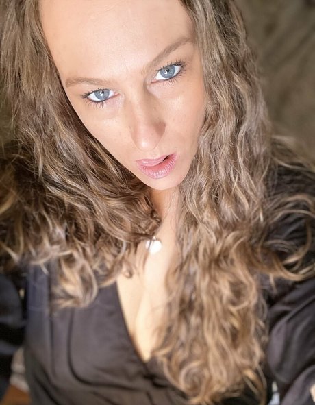 muscle trans onlyfans erotic images