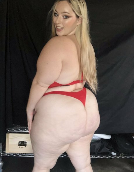 snowycakesy model porn archive