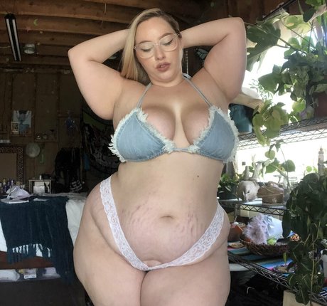 snowycakesy model perfect picture