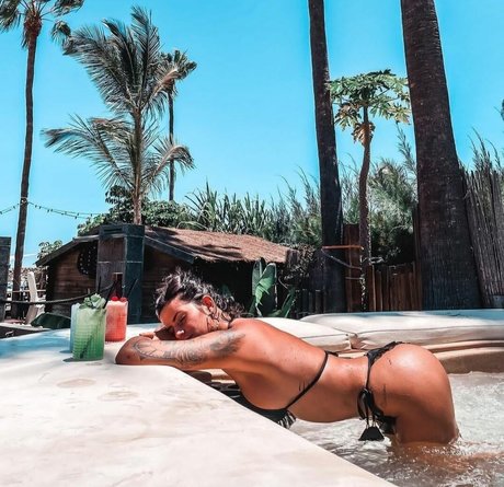 petite bbc onlyfans porno img