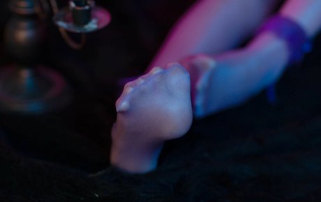 blonde cum onlyfans hd picture