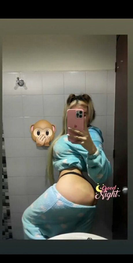 Sharonnikoll07 art model image