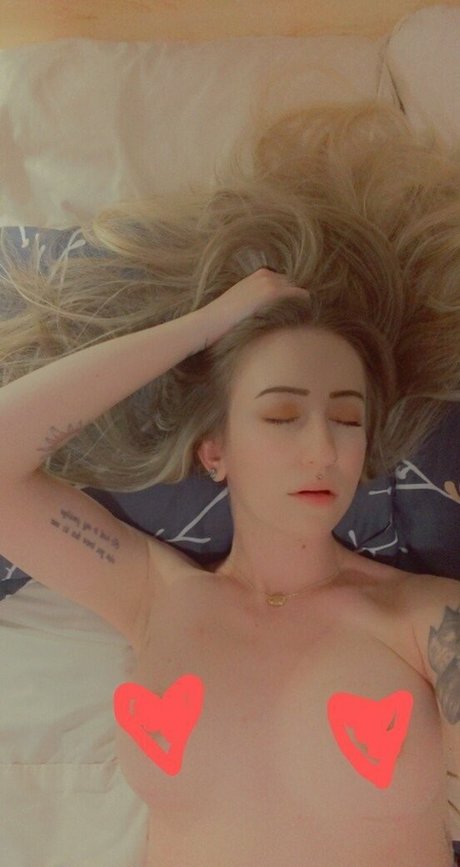 blamevalerie high quality actress photos