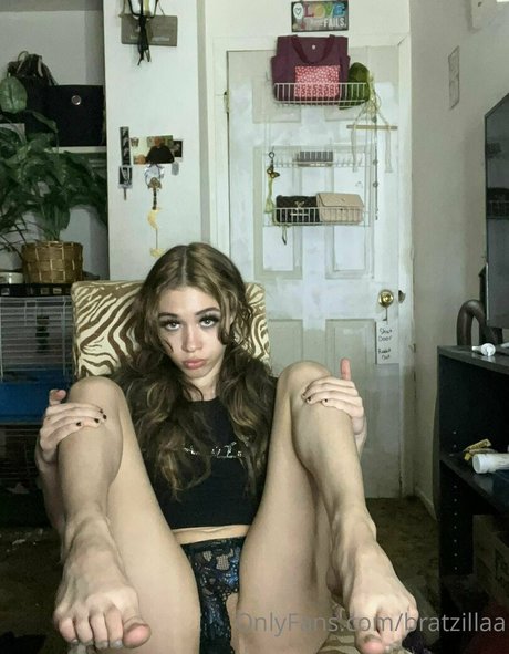 lilypopz pornstar sexy photo